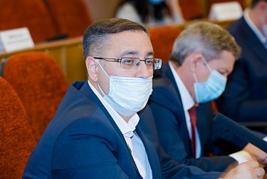 Депутаты работали в особом режиме